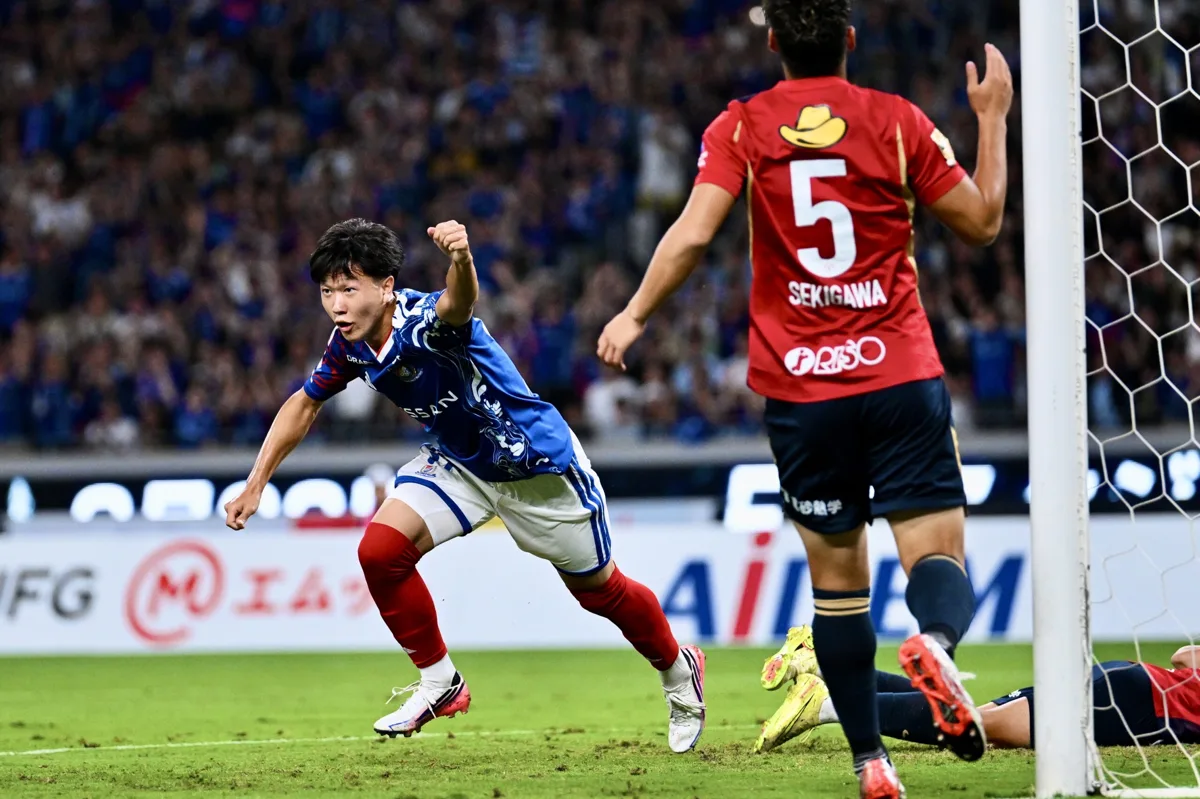 横浜F・マリノス16歳・三井寺が衝撃デビュー！神ヒールトラップでJ最年少記録