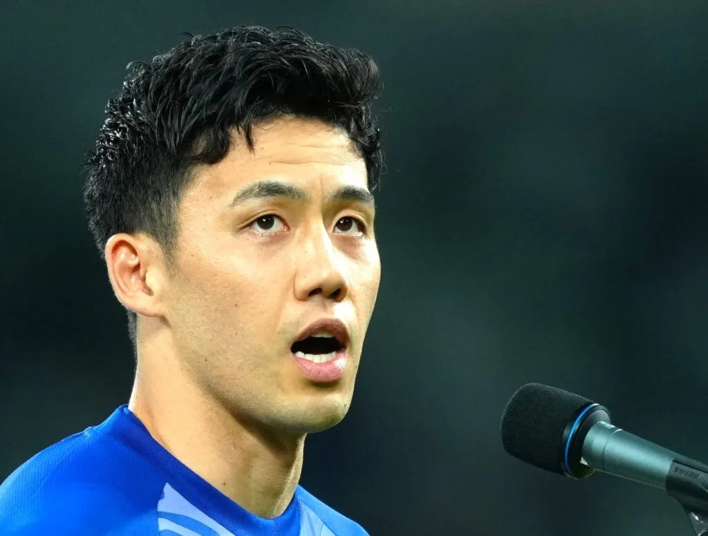 遠藤航、モナコ戦でベンチ入り！イラオラ監督が絶賛「単なる控えじゃない」