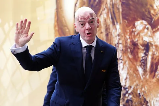 ウェールズFAが異例の不支持表明！インファンティーノFIFA会長に退任圧力