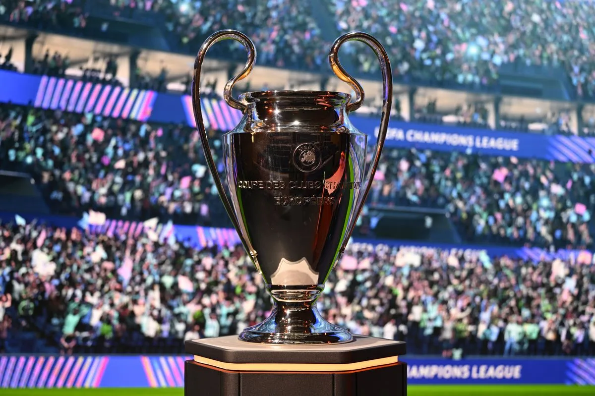 UEFAがCL2つのルール変更を発表！イエローカード基準とスタジアム時計表示に注目